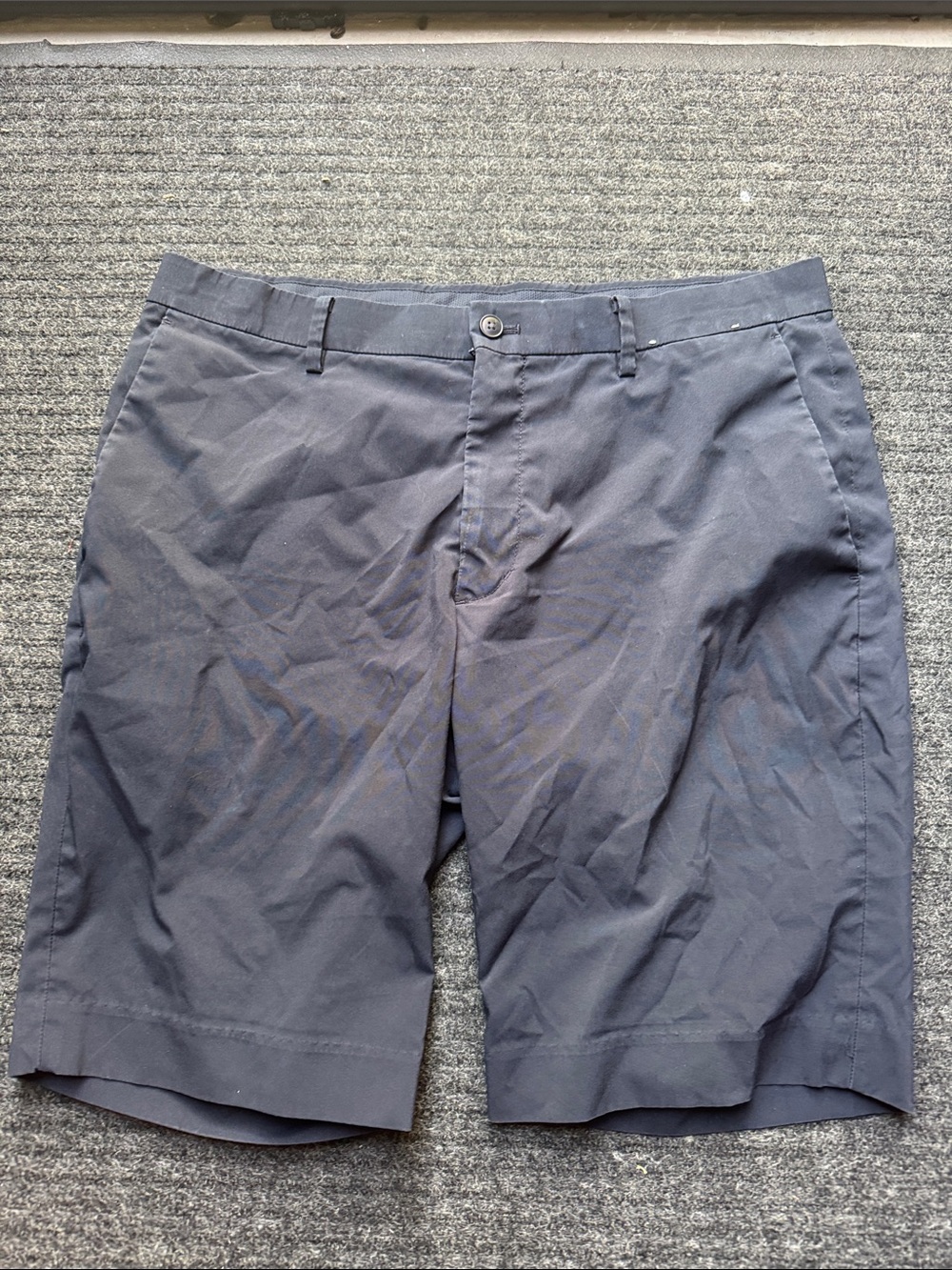 Uniqlo Men's Black Flat Front Shorts